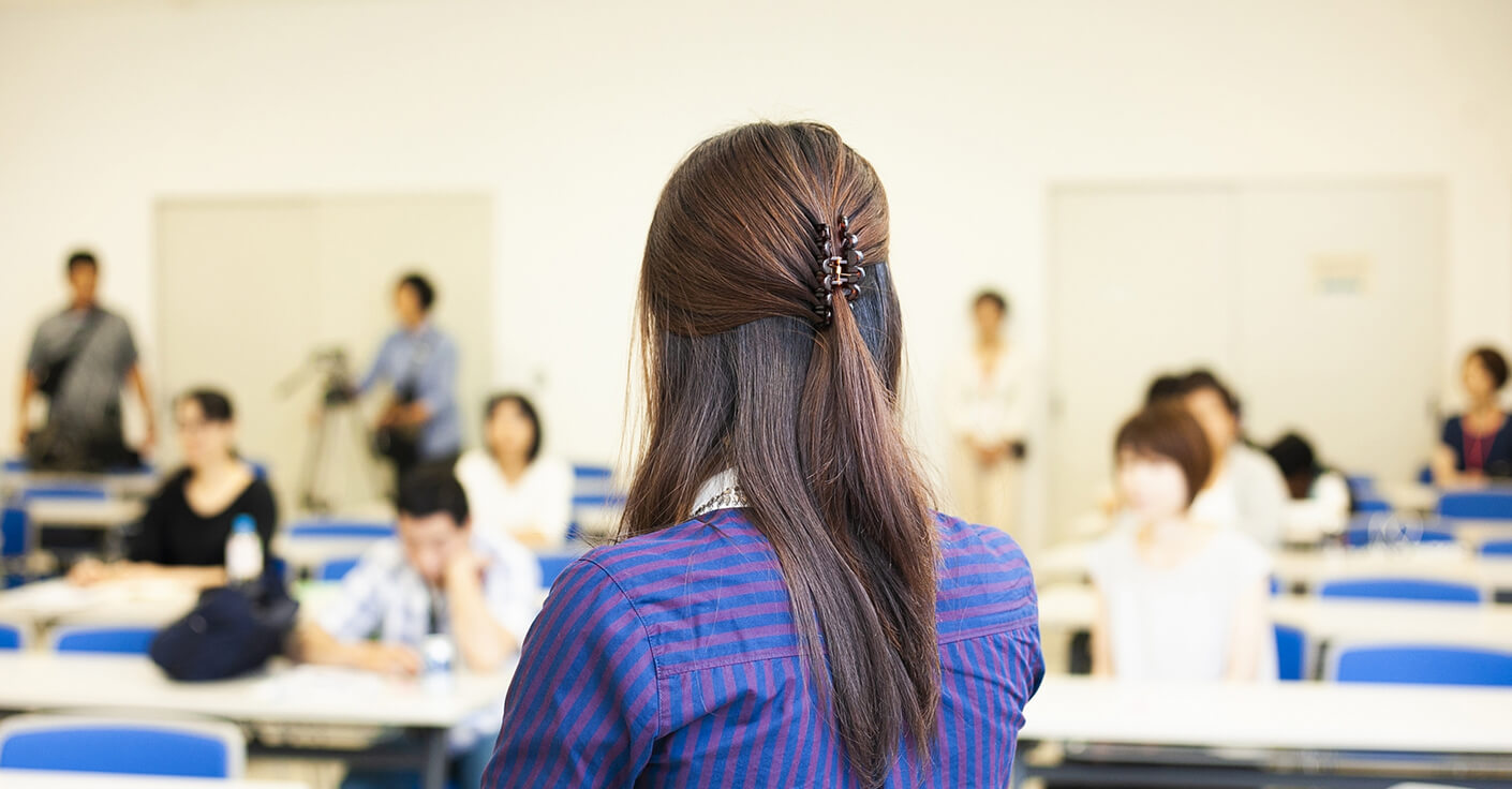 専門講師による講演会・研修会の様子